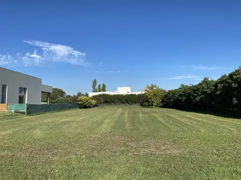 Terreno en Venta en San Sebastian, USD 220.000