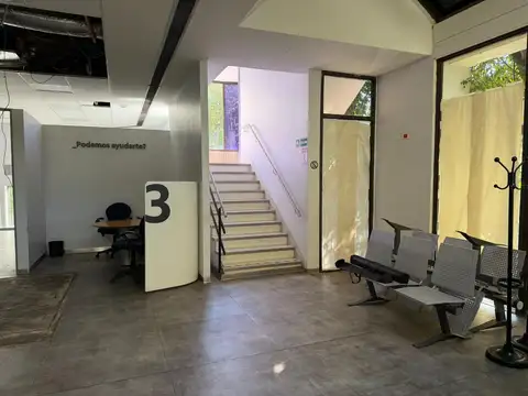 Local en Venta en San Isidro Vías / Rolon, USD 790.000