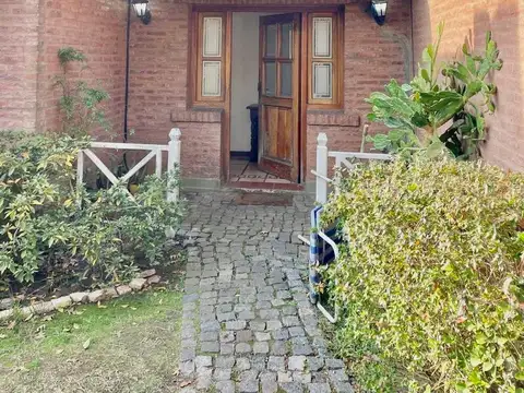 VENTA Casa Campos de Echeverria APTO CREDITO