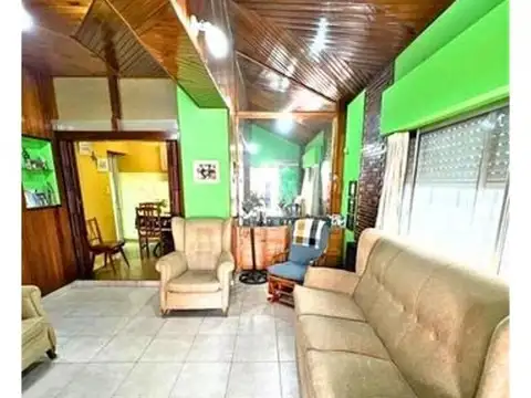 PH 3 AMBIENTES c/ PATIO y TERRAZA EN VENTA - LANUS OESTE