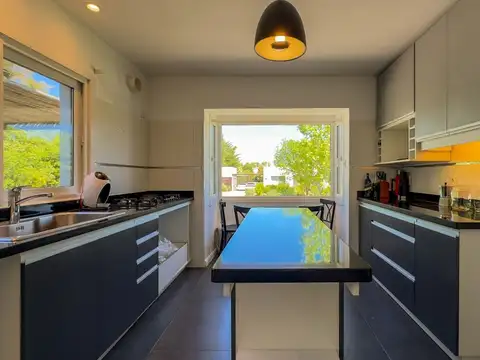 Venta solida casa en la Tahona  5 Dormitorios