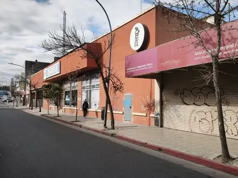 Local en alquiler de 414 m2 - alvear 740 - cordoba