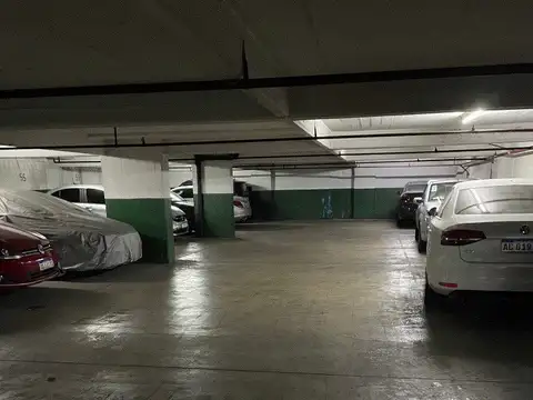 Vendo Urgente 4 Cocheras Fijas en Tribunales  - El valor publicado es por una cochera