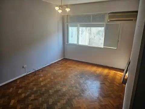 Depto Tipo Casa en Venta en Parque Patricios, USD 60.000