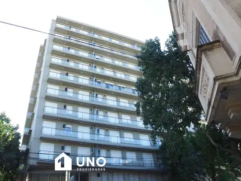 Ov. Lagos 1444 - Dpto de 1 Dormitorio Externo. Con cochera.
