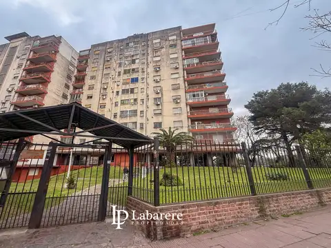 Departamento en venta en Villa Celina – 3 ambientes refaccionado con balcón y garaje
