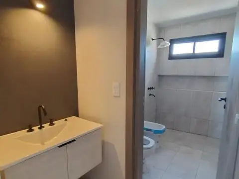 Casa en Venta en Manantiales 2, USD 115.000