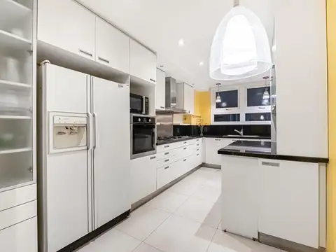 Departamento en Venta de 4 dormitorios
