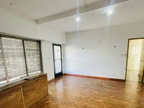 Alsina 524 , Piso 0