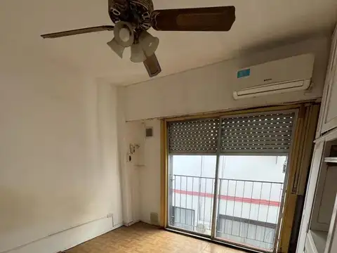 Peron al 2400 - 1 amb - VENTA - Balvanera