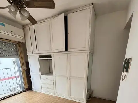 Peron al 2400 - 1 amb - VENTA - Balvanera