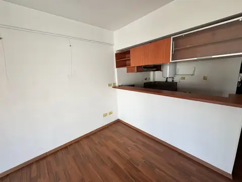 Departamento en Alquiler en Coghlan, $ 490.000