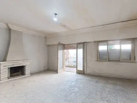 Depto Tipo Casa en Venta 68 años