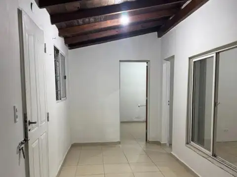 Casa de 3 ambientes en alquiler en Derqui