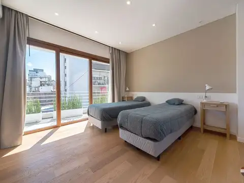 Casa 5 ambientes con 4 baños