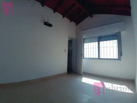 Depto Tipo Casa en Alquiler de 2 ambientes