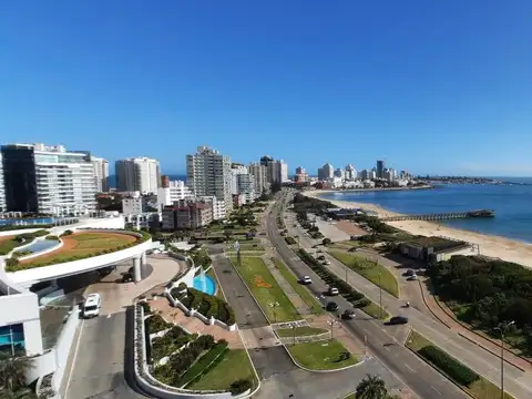 Departamento en Playa Mansa