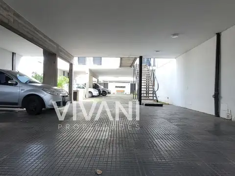 4 800, Piso 1