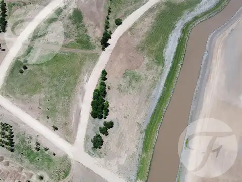 Terreno en Venta 50  mts Fondo