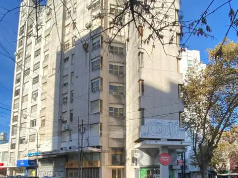 9 y Diagonal 74 700, Piso 4