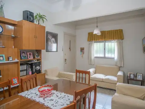 Depto Tipo Casa 4 ambientes con 1 baño