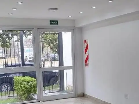 Exc Local alq 60  m2 vidriera exc zona B° El Huaico