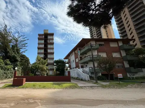 Departamento 3 ambientes en venta-Zona norte/centro-Villa Gesell