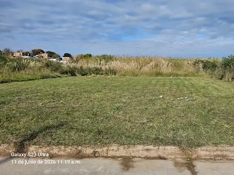 Lindo terreno de 310 m2 cerca Av. Ejército, Paraná