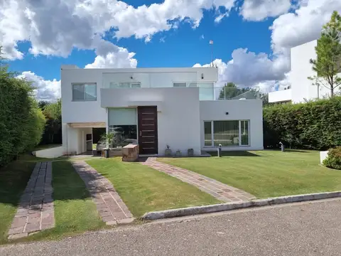 Casa en Venta en Juana Koslay, Juan Martín de Pueyrredón