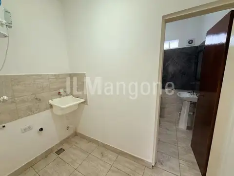Depto Tipo Casa 2 ambientes con 1 baño