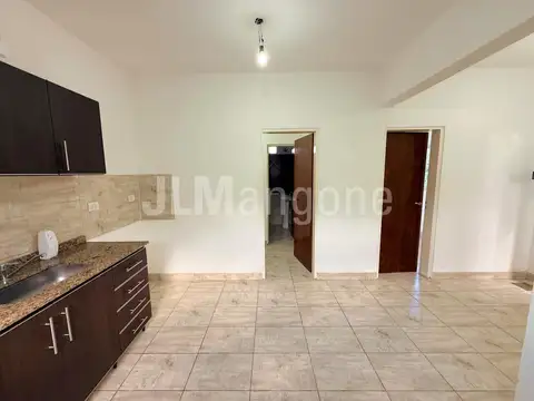 Depto Tipo Casa en Alquiler de 1 dormitorio