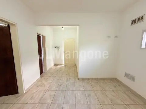 Depto Tipo Casa en Alquiler en San Justo, $ 430.000