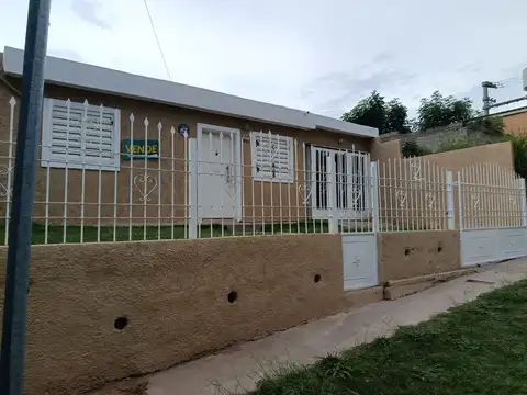 Francisco Zelada 100