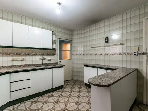 VENTA DEPTO SEMIPISO 5 AMB BALCÓN 170M2 CABALLITO