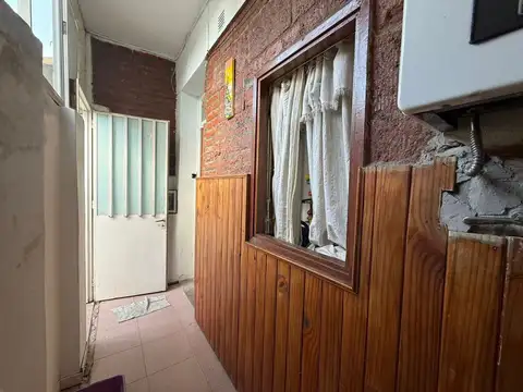 Depto Tipo Casa en Venta en Villa del Parque, USD 69.000