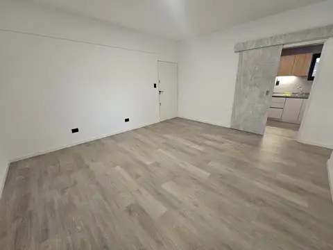 Departamento en Alquiler de 2 Ambientes. Villa Devoto.