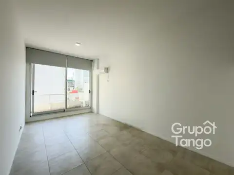 Santiago del estero 831 , Piso 5