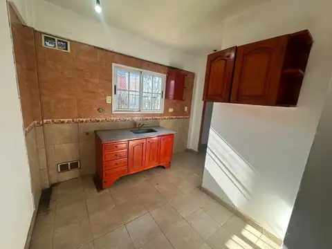 Casa en Alquiler en José Clemente Paz, $ 820.000