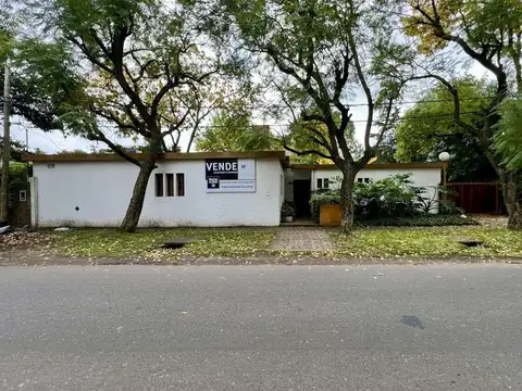 Casa en pleno corazon de Manuel B Gonnet