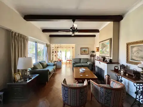 Casa 6 ambientes con 3 baños