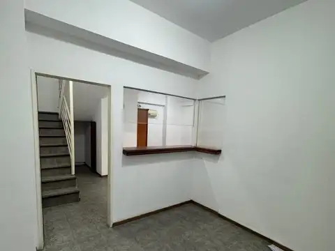 Oficina en Alquiler en Zona Centro, USD 1.200