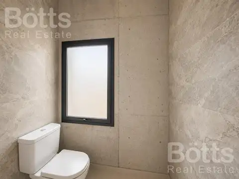 Casa en Alquiler con 4 cocheras