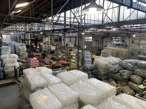 DEPOSITO DE 4900 M2 - VENDIDO