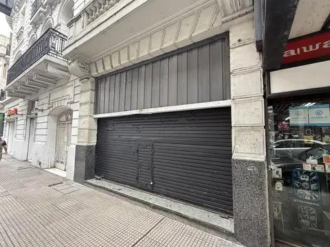 Local en Venta en San Nicolas de 200 m2 actualmente dividido en 2 locales.