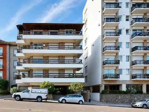 VENTA DEPARTAMENTO 4 AMB CON COCHERA EN P. GRANDE