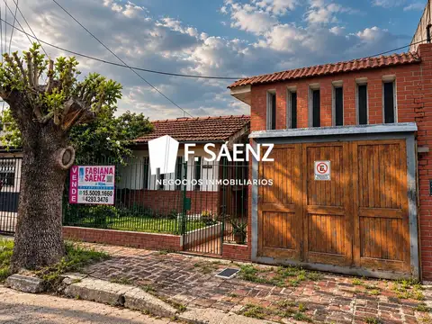 Casa en venta en José mármol de tres ambientes 