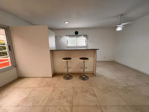 Departamento en Alquiler en Lomas de Zamora, $ 600.000