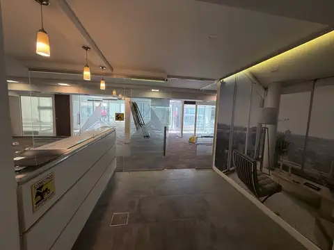 MIRASTAR - Oficina armada con Divisiones de Blindex Lista para usar!