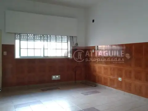 Depto Tipo Casa en Alquiler de 2 ambientes