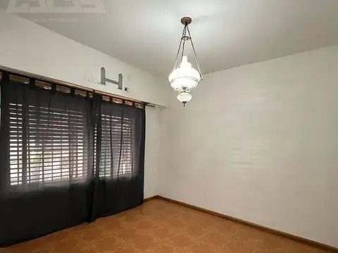 Tamarindo e/ El grafico y Eva Peron al 2800